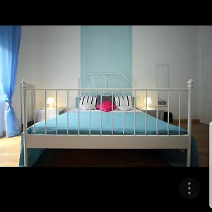 https://central-hostel-milano.italymilanhotels.net